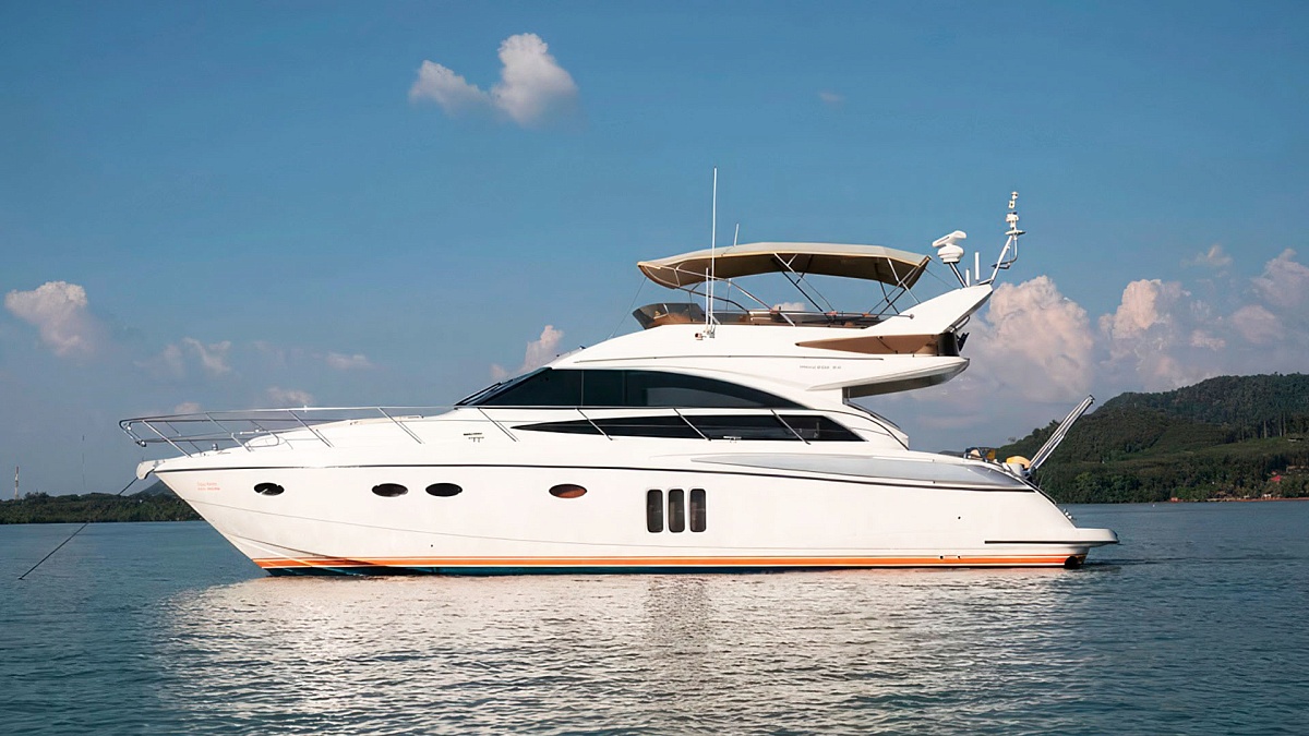 Аренда моторной яхты Princess 54 на Пхукете, Таиланд